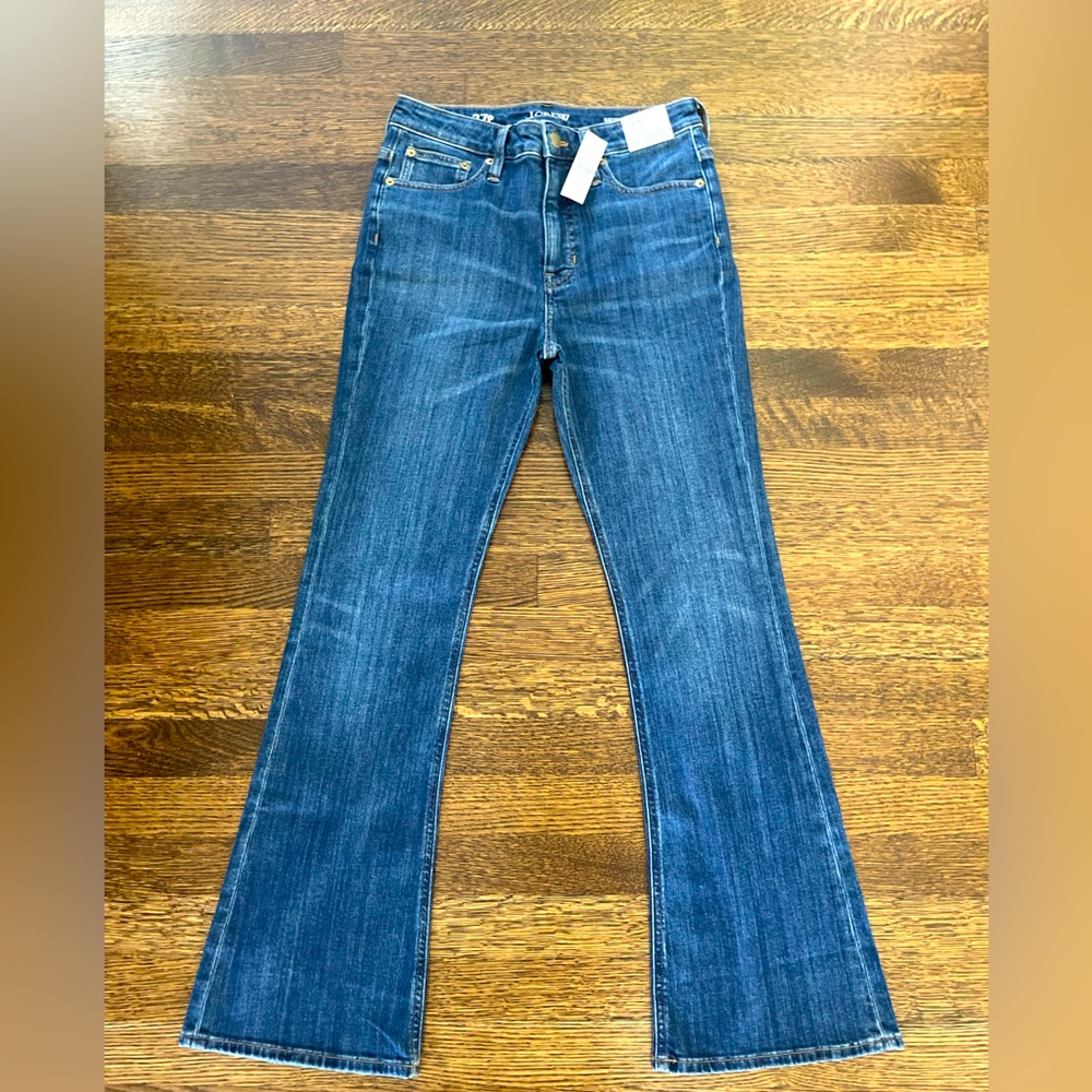 J Crew petite skinny flare jean in Wakeman wash. New with tags